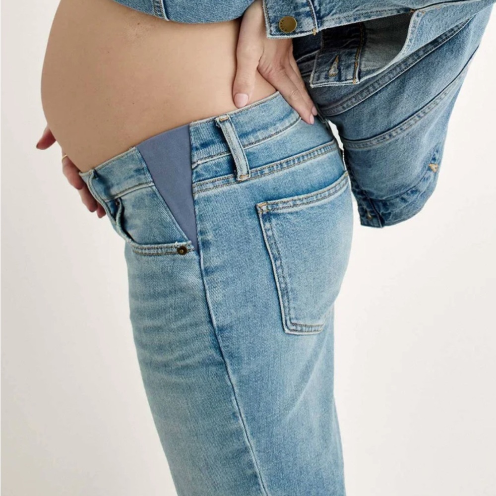 The Crop Maternity Jean Hatch - size 26 Light Wash